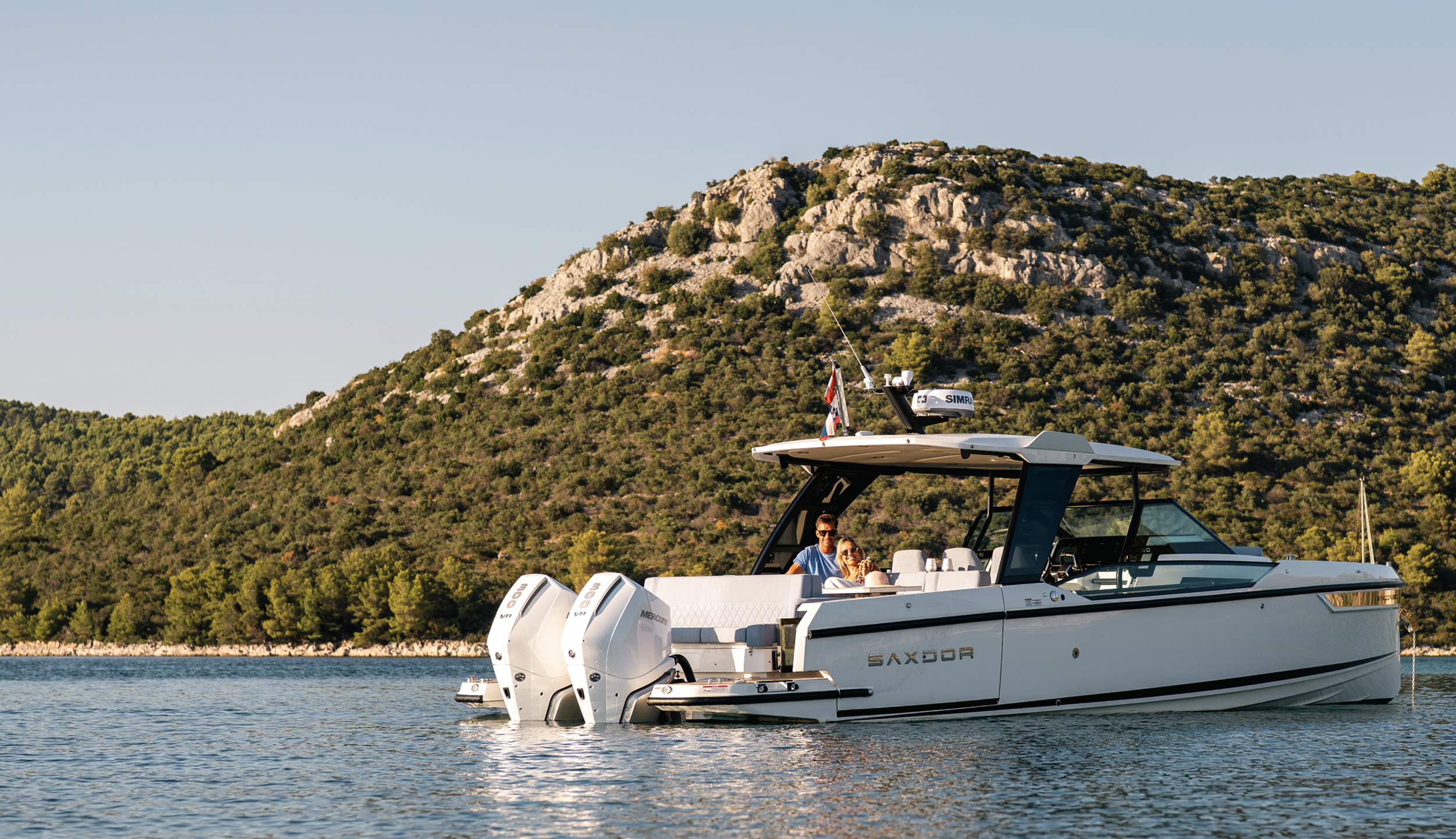 Saxdor 320 GTO on the water